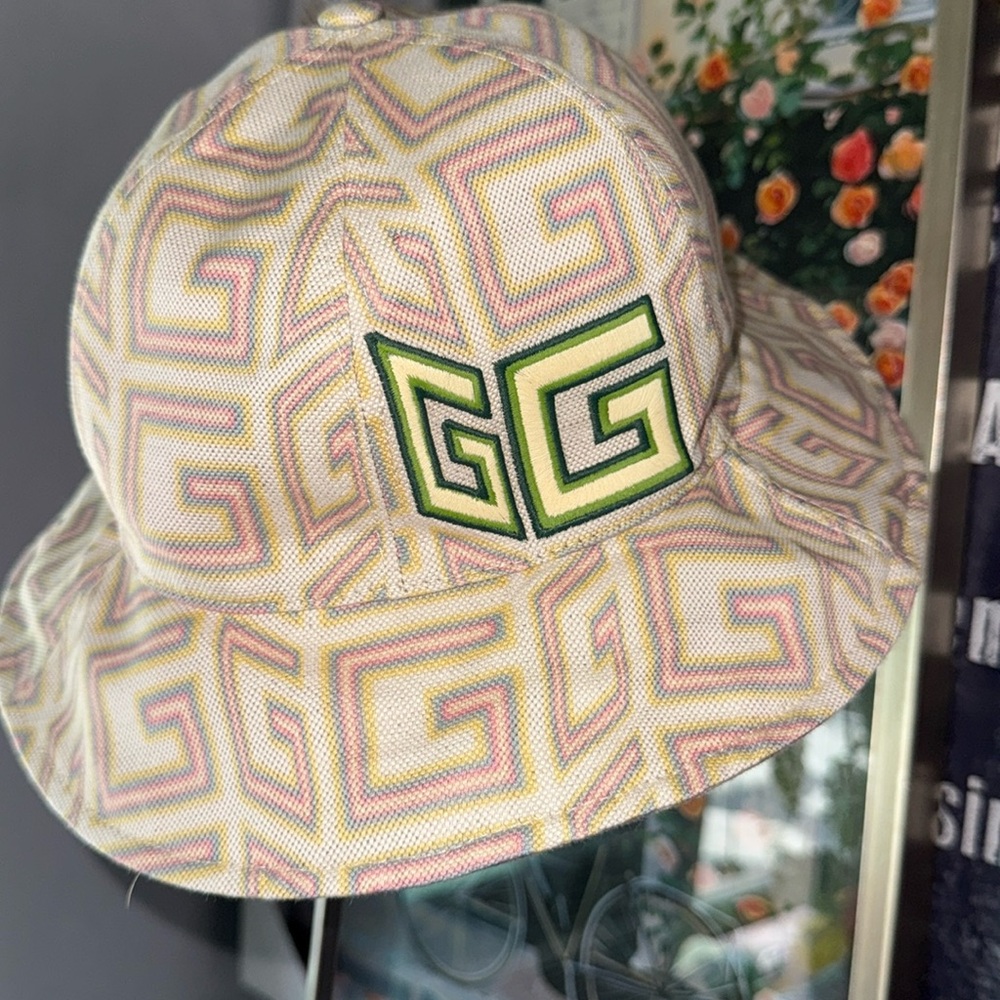 Gucci Cream and Green Linen Bucket Hat with Geometric Pattern
